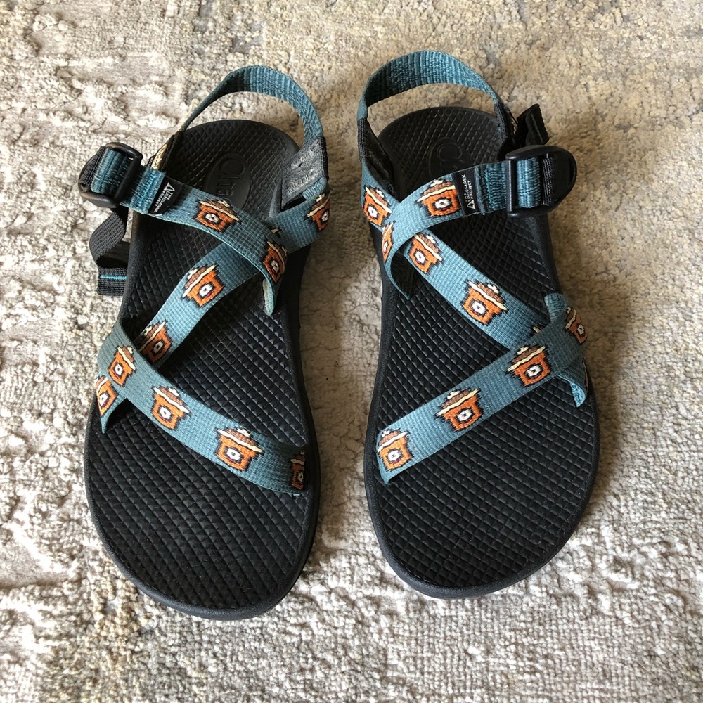 Girls Smokey Bear Chacos